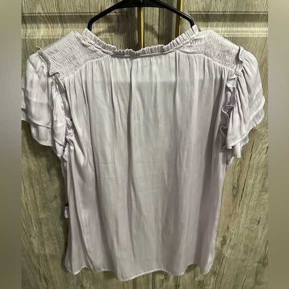 Like New!  Paige “Laramie” silky short sleeve flutter sleeve top in lavender Med - Picture 12 of 12